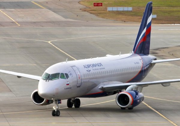 Пассажиры рейса Ульяновск - Москва отказались лететь на SSJ-100 после прерванного взлета