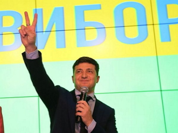 Зеленский готовится распустить Раду: в СМИ попал проект указа