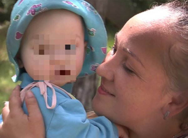 В Крыму органы опеки забрали малыша в Дом малютки вопреки воле умершей матери