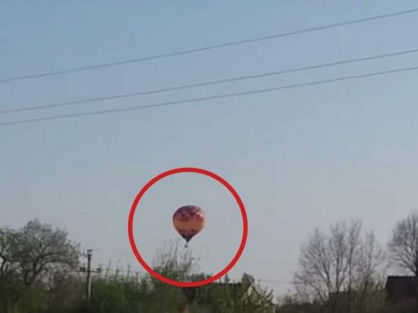 Падение унесенного ветром воздушного шара с ребенком в Крыму попало на видео