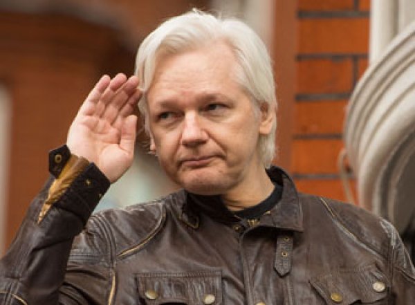 США хотят посадить Ассанжа на 175 лет: основателю WikiLeaks предъявили 17 новых обвинений