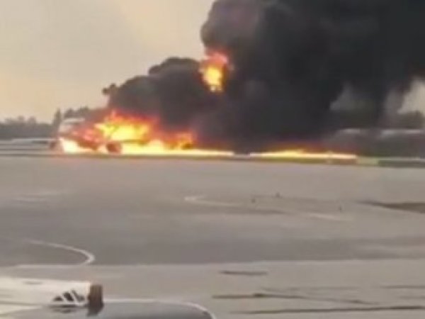 "Встали и ждали": находившийся в сгоревшем самолете глава Североморска рассказал о трагедии