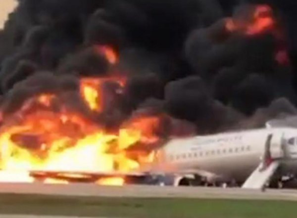 "В воздухе не было пожара": пилот SSJ-100 рассказал хронологию авиакатастрофы в Шереметьево