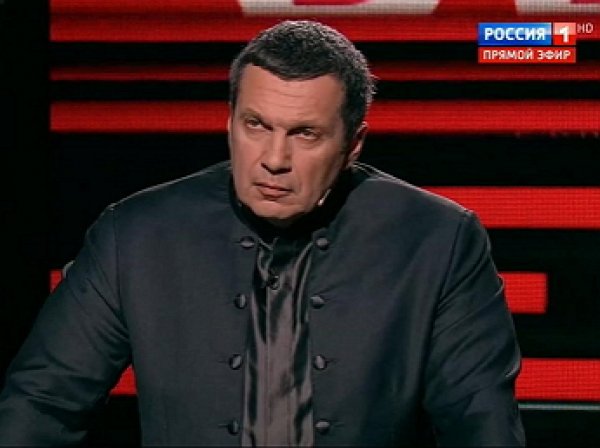 "Вы — враги России": Соловьев раскритиковал тормозящих процесс паспортизации чиновников Донбасса