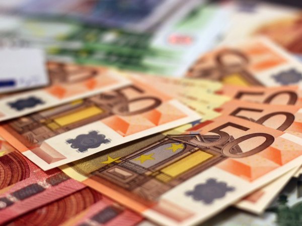 Курс доллара и евро на сегодня, 24 мая 2019: евро по 69 рублей пообещали эксперты
