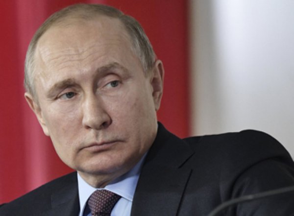 "Довели страну до развала":" Путин ответил на вопрос о "банде патриотов" из «ЕР»