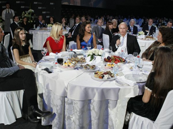 Актриса Орнелла Мути сядет в тюрьму за ужин с Путиным
