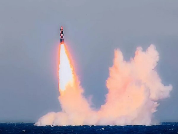 В США "разнесли" российскую ракету Р-30 "Булава"