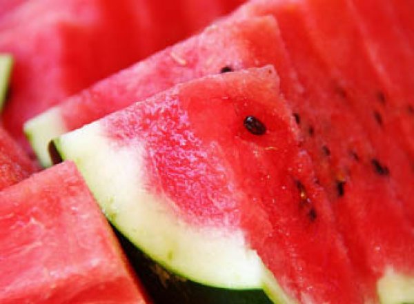 Ученые рассказали, кому нельзя есть арбузы