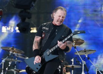 Metallica спела Группу крови Виктора Цоя в Лужниках (ВИДЕО)