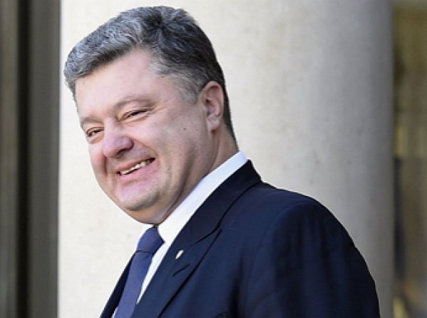 Порошенко пообещал «дать по морде» украинцам за крики «Ганьба!»
