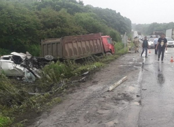В Приморье в ДТП с участием грузовика погибли шесть человек (ВИДЕО)