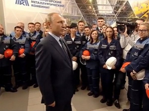 Путин объяснил опасность "завинчивать" цены на моторное топливо