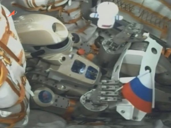 "Союз МС-14" с роботом Федором на борту не смог состыковаться с МКС