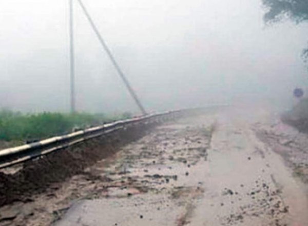 Наводнение во Владивостоке: страшные тропические ливни топят город (ВИДЕО)