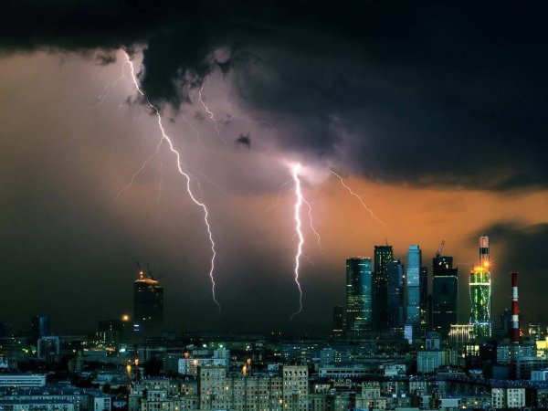 Погода в Москве на 3 дня: по прогнозу Гисметео грядет грозовой шторм
