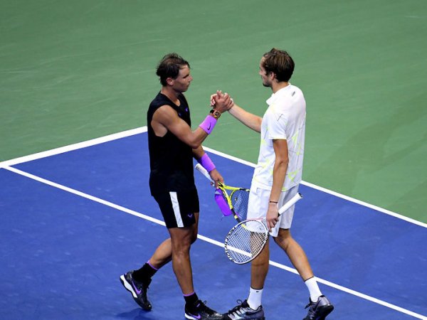 Российский теннисист Медведев проиграл Надалю в пятичасовом финале US Open