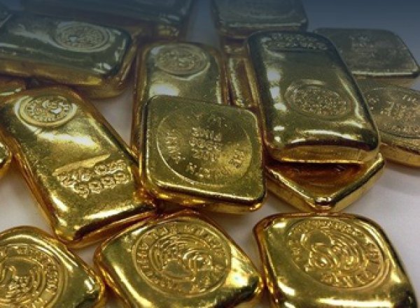 СМИ: в доме китайского политика нашли 13,5 тонны золота (ВИДЕО)