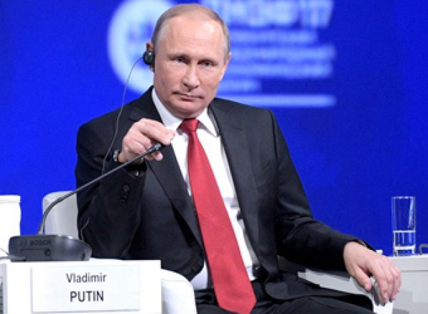 "Откуда вы это взяли?": Путин осадил корреспондента NBC