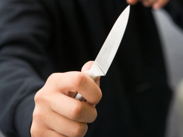 В Благовещенске школьник напал на одноклассника с ножом