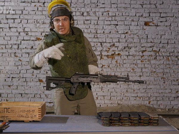 В Сети появилось видео разрыва ствола АК-12 от безостановочной стрельбы