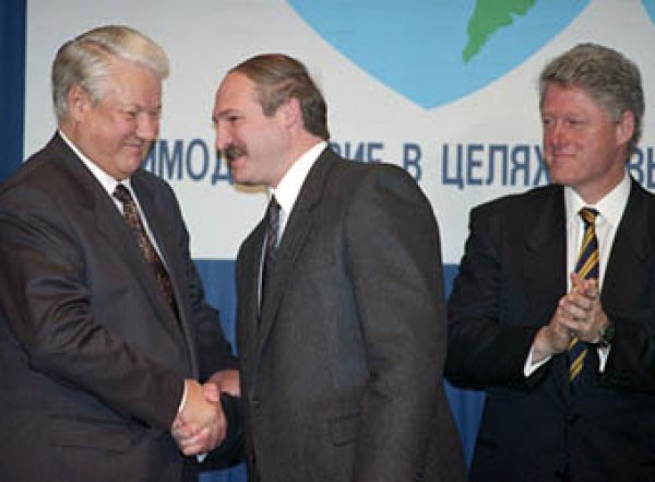 Лукашенко рассказал, как он с Ельциным предлагали Клинтону возглавить СНГ