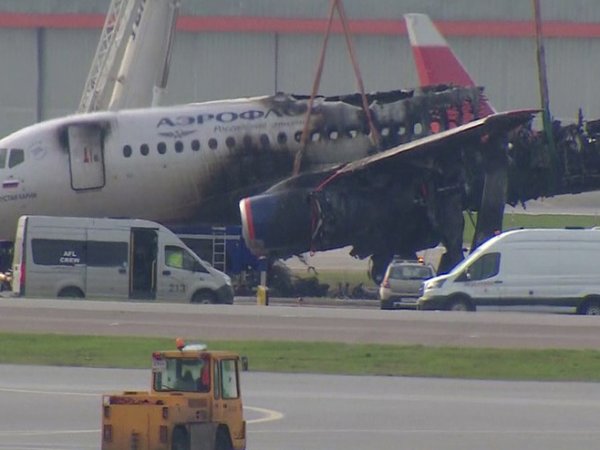 Пилот сгоревшего в Шереметьево SSJ-100 назвал причину гибели пассажиров