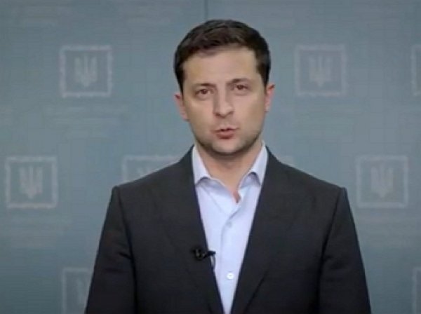 «Я слышу вас»: Зеленский отреагировал видеобращением на протесты против «формулы Штайнмайера»