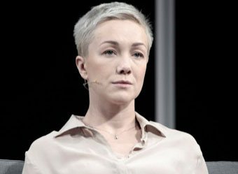 Не уподобляйтесь Собчак: экс-жена Богомолова ошарашила Сеть, показав грудь на фото