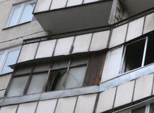 В России оштрафовали первого курильщика на балконе
