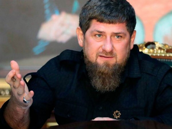Носители чеченского языка перевели скандальные слова Кадырова с призывом "убивать" за оскорбления в Сети