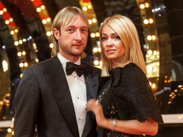 СМИ: Плющенко завел любовницу и живет на две семьи