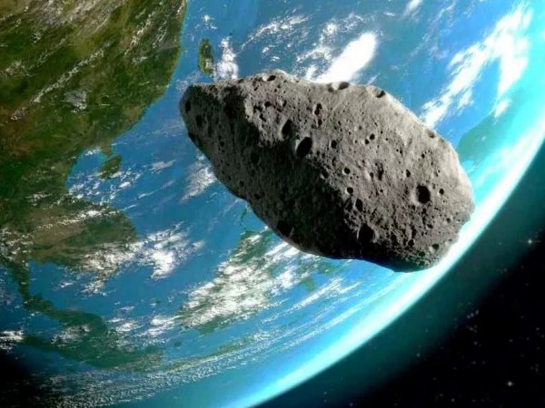 "Роскосмос": к Земле несется опасный астероид размером с Челябинский метеорит