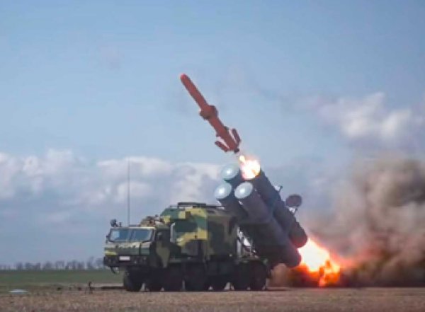 Украина сообщила об успешных испытаниях "ракеты-уничтожителя Крымского моста" (ВИДЕО)