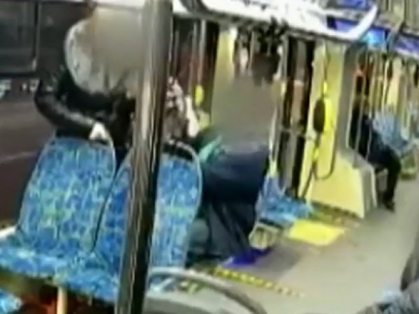 Избиение беременной в трамвае попало на видео