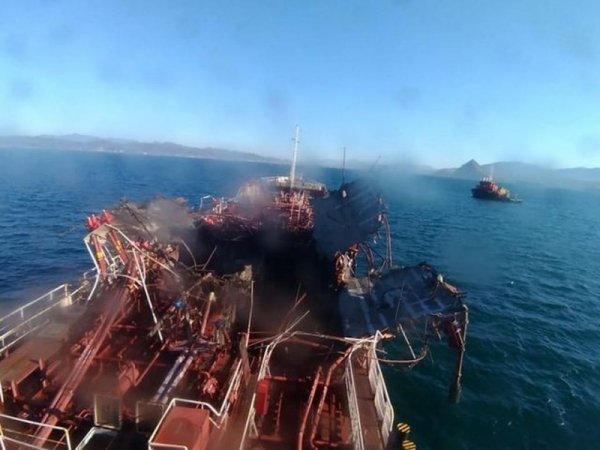 Опубликовано видео взрыва на танкере в Находке: трое погибших
