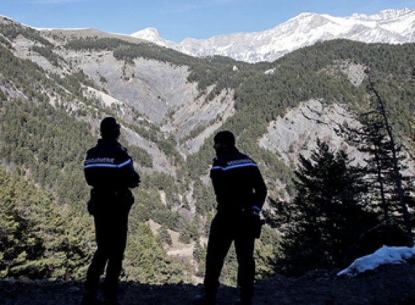 Le Monde сообщила о крупной "базе шпионов ГРУ" в Альпах