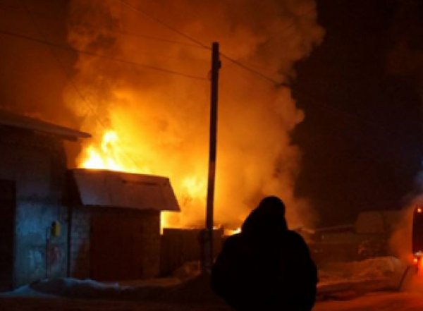 В страшном пожаре на Алтае погибли четверо детей и двое взрослых