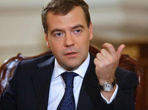 "Чем новее год, тем ближе к смерти": Медведев призвал не радоваться Новому году