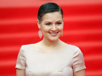 Низ поражал воображение: мохнатка звезды Универа на фото вызвала оторопь