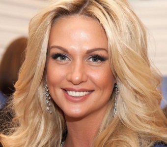 Срочно к врачу!: Лопыреву заподозрили в разрыве импланта, как у Кудрявцевой (ФОТО)