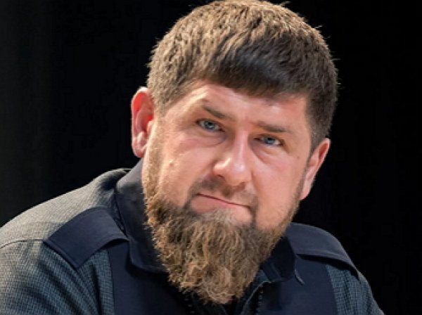 Кадыров сложил полномочия главы Чечни