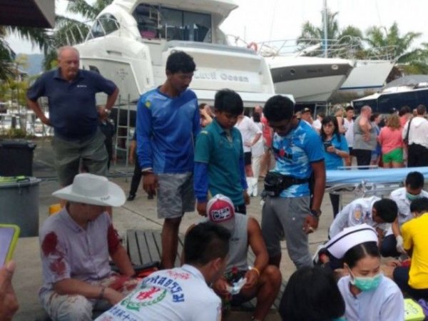 В Таиланде при столкновении двух катеров с туристами погибли два ребенка из России