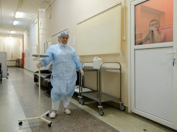 В Москве пациента с подозрением на коронавирус положили в общую палату, попросив соврать