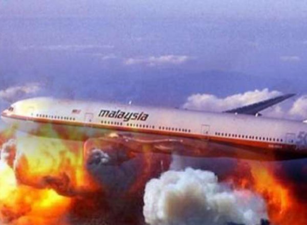 "Взорвали радиосигналом": малайзийский MH17 уничтожили тайными бомбами на борту