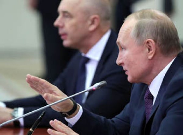 «Постараюсь вас умолять»: бизнесвумен расплакалась, жалуясь Путину на равнодушие властей (ВИДЕО)