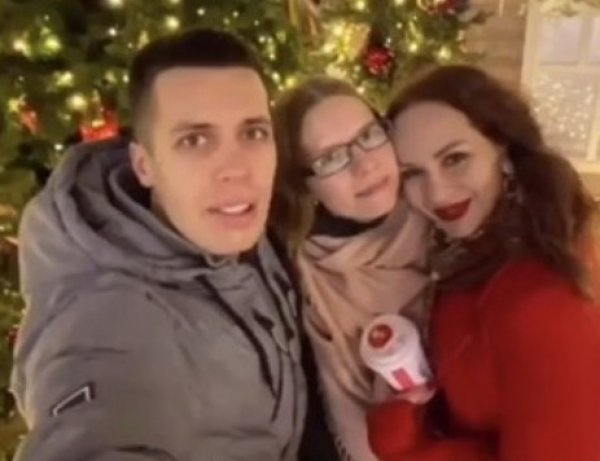 Погибший в бане друг блогера Диденко жил с женой и любовницей 