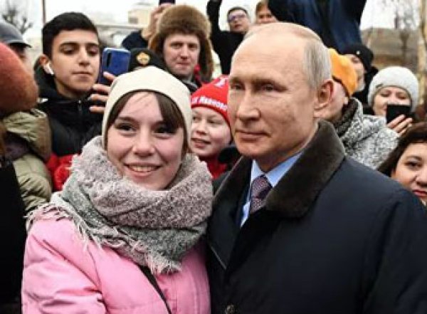 Жительница Иванова попросила Путина взять ее замуж (ВИДЕО)