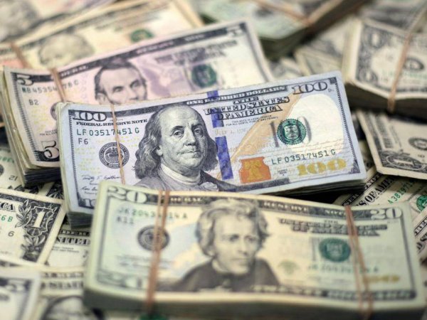 Курс доллара на сегодня, 17 марта 2020: Bloomberg прогнозирует рост доллара до 97 рублей
