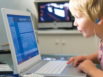 Ученикам пятого класса во время онлайн-занятия по православной культуре показали порно